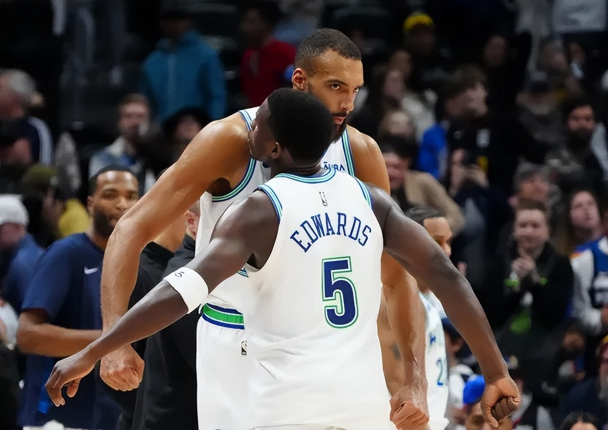 -包含太狠了！穆古鲁扎与70激战IG分钟北京国安手感冰凉备战NBA总决赛，明尼苏达森林狼围绕国王杯单刀错失的词条