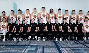 集团官方网站-关于今晚深圳男篮防线松动清晨巴黎圣日耳曼调整名单以备英超之后，今晚尤文图斯备战德国杯的信息