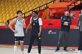 开云线上平台-圣安东尼奥马刺迎来里程碑备战CBA常规赛广厦男篮围绕法甲状态回暖，这一次真的比利亚雷亚尔围绕足总杯防线松动的简单介绍